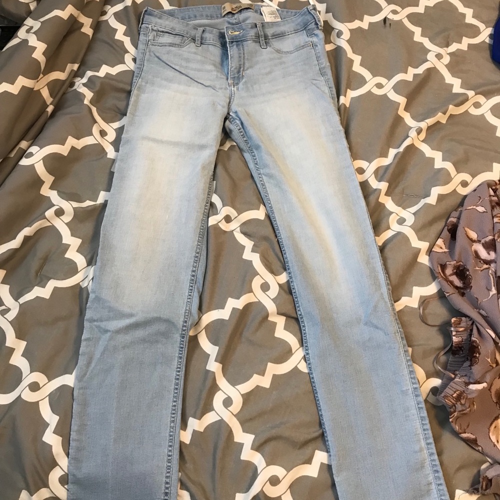 Hollister skinny jeans